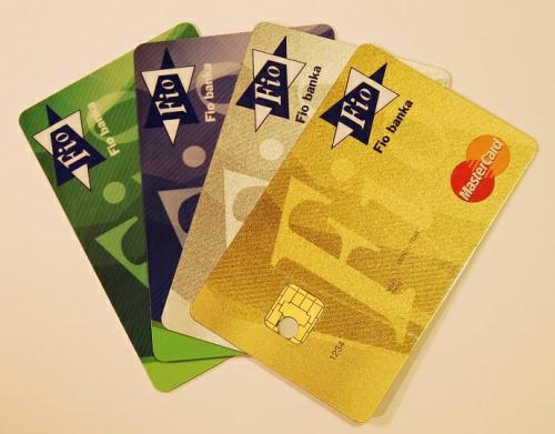 FIO banka začala vydávat vlastní karty